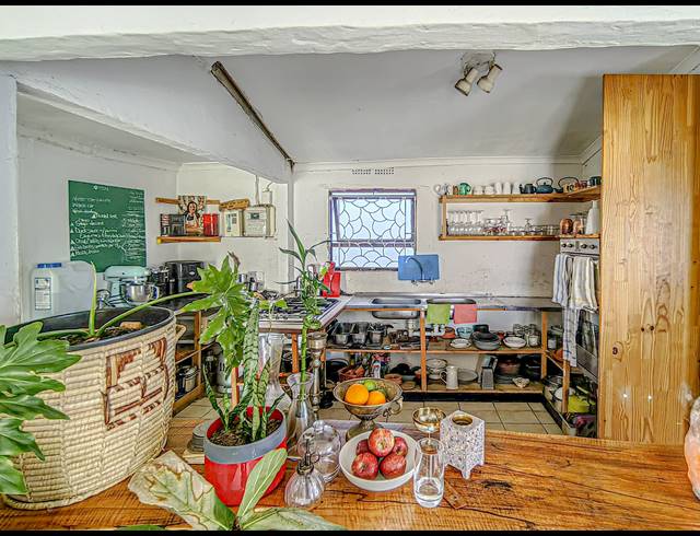3 BEDROOM FREEHOLD SOLD IN KHAYA
